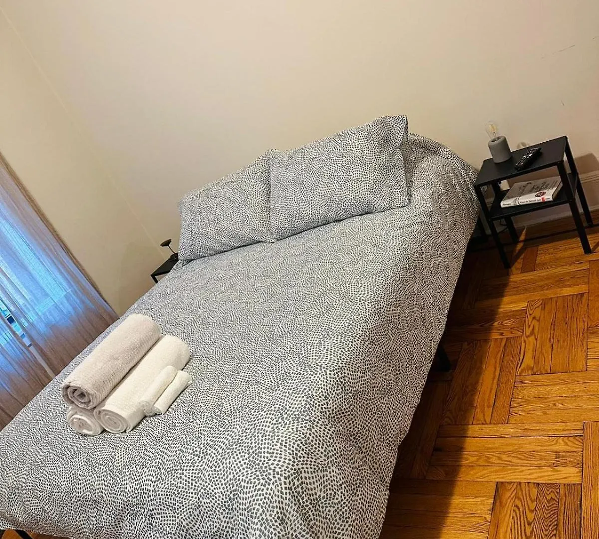 Sunnyside One Bedroom Apt New York 0*,