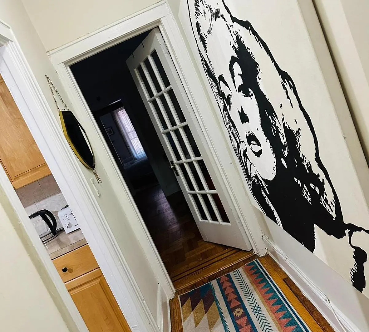 Sunnyside One Bedroom Apt location